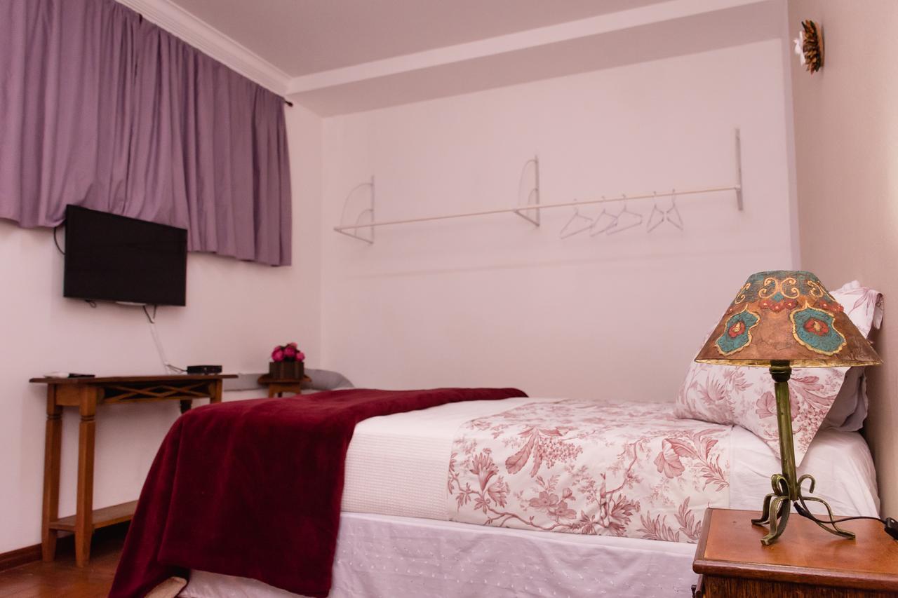 Hospedaria Casa Real Santa Cruz de Minas Esterno foto